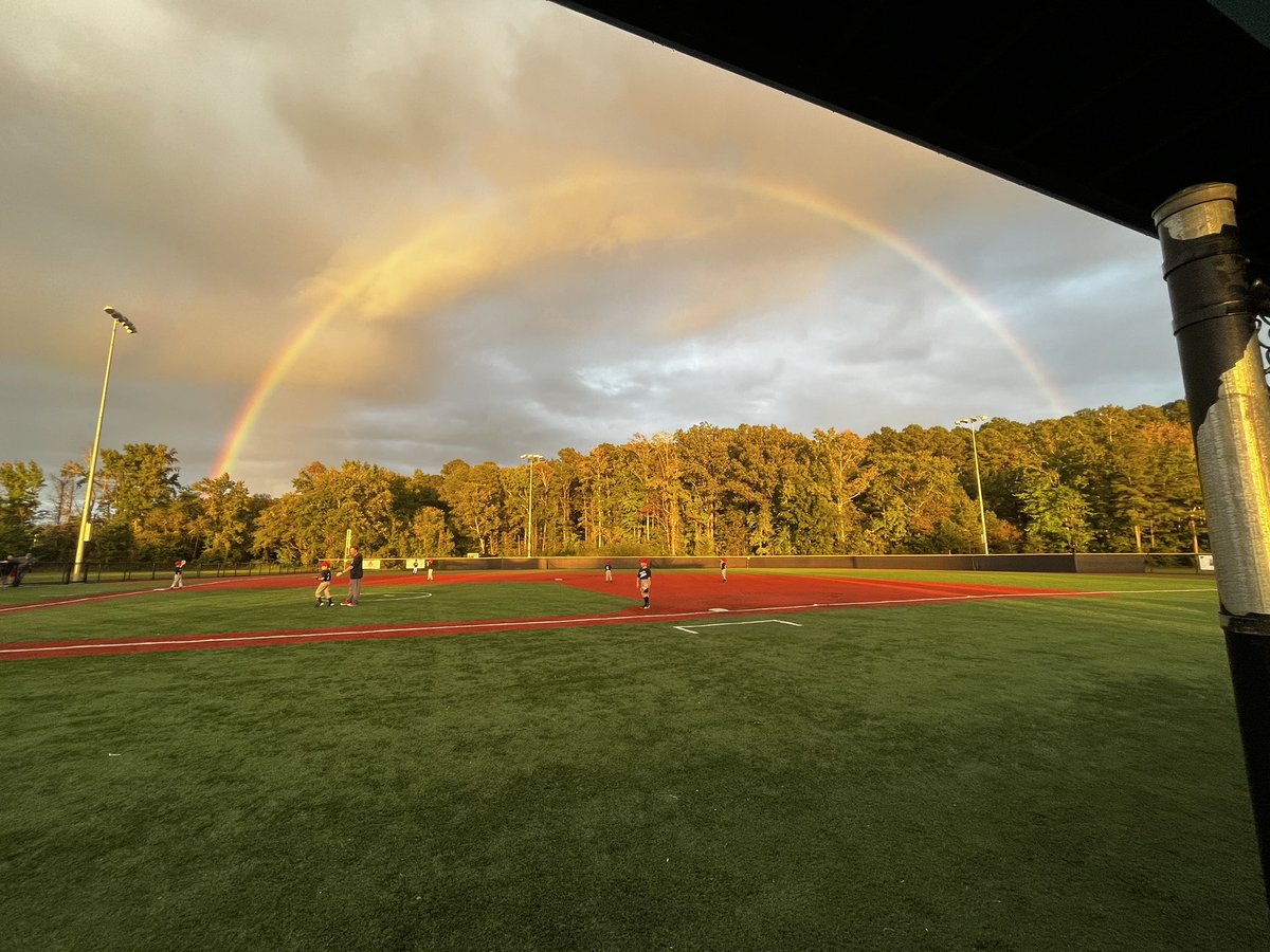 Geri_VB's tweet photo. My first time watching my kiddo play ball under the lights and we had quite a view. #KidsOfVBITS https://t.co/ItJx7sZ2A0