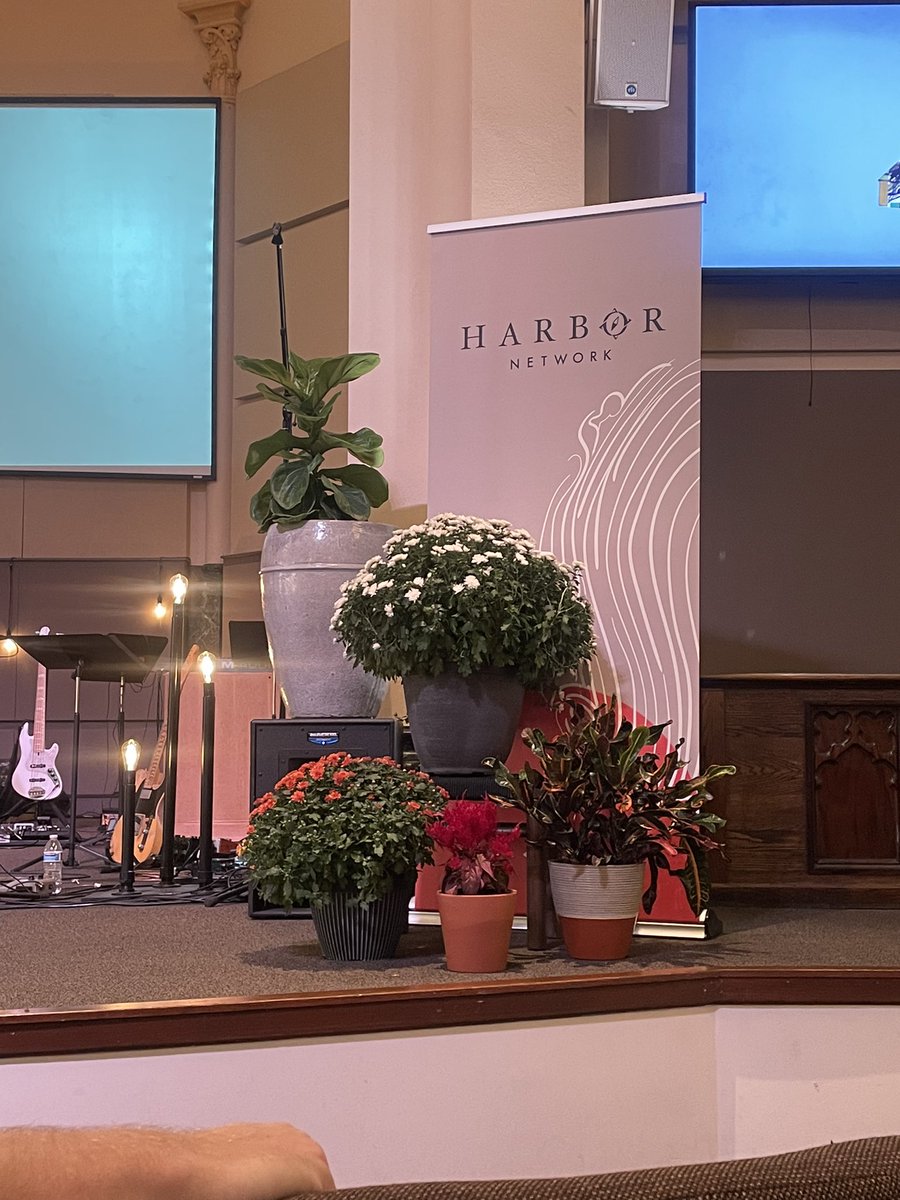 RefugeChurchATL's tweet photo. The Refuge staff all got to attend the @HarborNetwork_ Leaders Summit and it was outstanding. Refreshing. Encouraging. Challenging. We are so glad to be a part of a network that values redemptive kingdom diversity! https://t.co/4jnMK9trEL