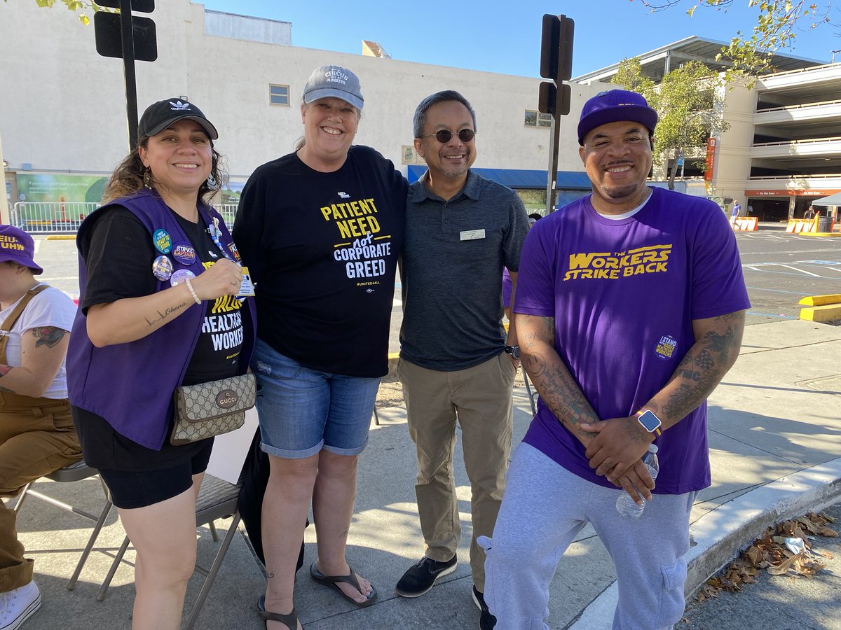 GabrielQuinto17's tweet photo. In support of our sisters and brothers working at Kaiser Permanente, Richmond.  ⁦@seiu_uhw⁩ ⁦@seiucalifornia⁩ ⁦@SEIU⁩ #supportlabor https://t.co/FTFQBdeSz0