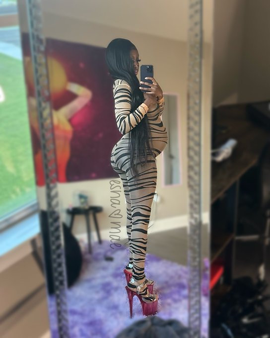 zoooweee mama https://t.co/blD2gFPQ4T