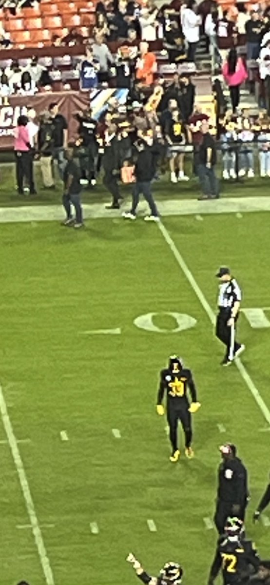 Love watching Jeremy Reaves’s Pre-Game groove #39 #HTTC