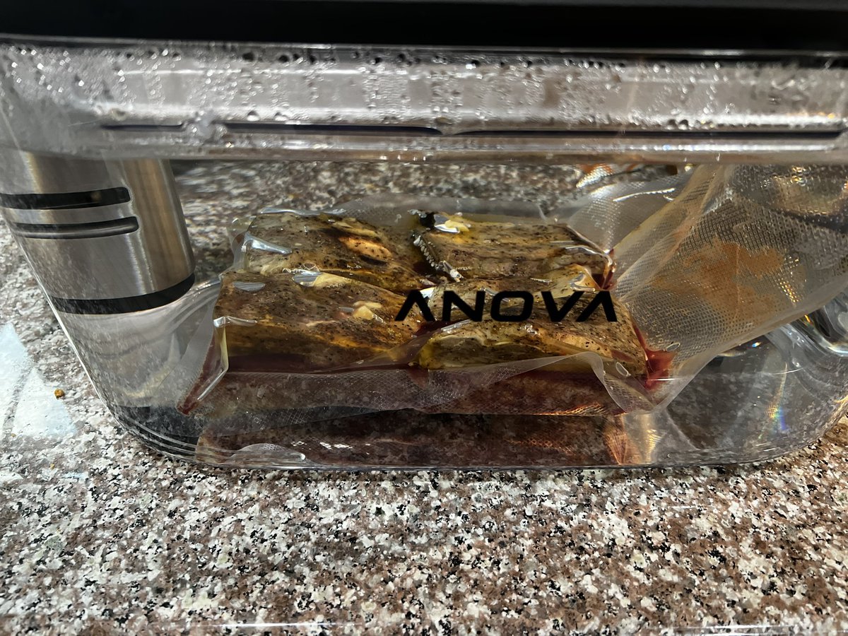 UCFJuggernaut's tweet photo. I Present: 48hr Sous Vide @js2_cattle short rib with a red wine glaze. 131F. #UCFood https://t.co/jVQSnJAIBX
