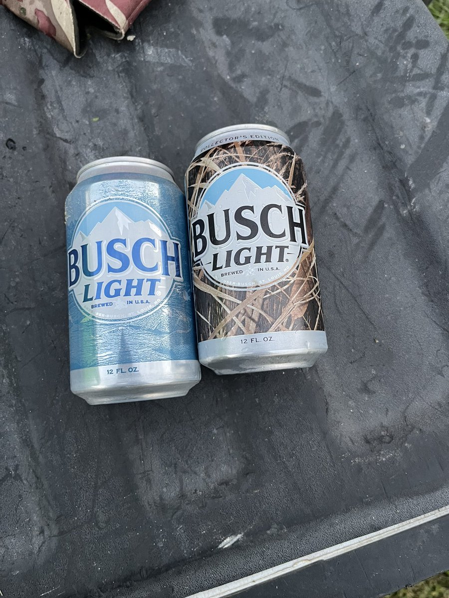 john_nowack's tweet photo. These are cool cans but why do they taste different? The new camo cans actually taste like the beer has been “cycled”. In other words, taste like it has been hot and cold several times. @BuschBeer Anyone else notice this? https://t.co/wkUwXc3E8d