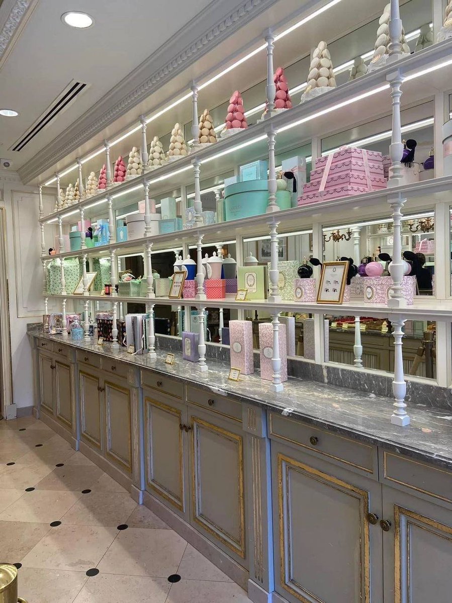 EileenDenndc's tweet photo. Treat yourself to Laduree's French-inspired afternoon tea and discover why it has become a favorite among Vancouverites. 🌺🍵 https://t.co/Cv85ShhqXf