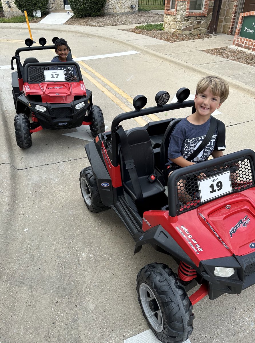 Frisco Fire Safety town!! We learned about important safety rules for when we are riding in a vehicle or crossing a street 🚘🚦🚸 <a href="/McSpeddenES/">McSpeddenES</a>