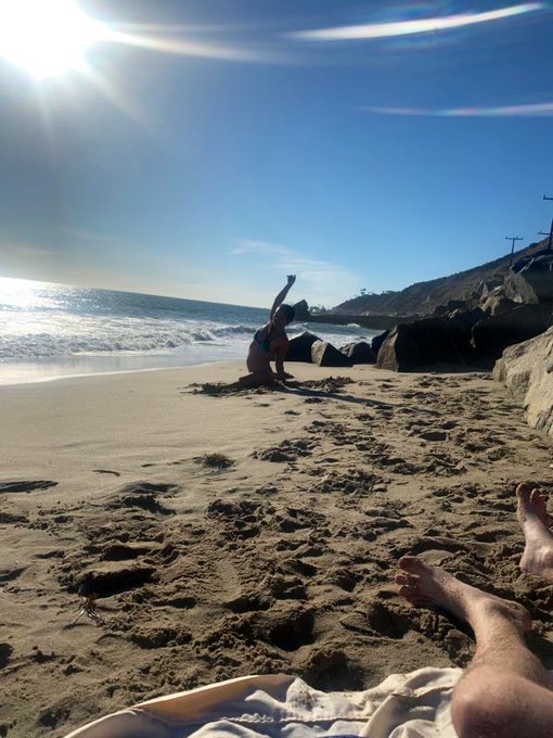 POV : After our latex + shibari session at your beach house, we head to the ocean to to get some sunshine<a href="/tag/blissidys"class="tags"><span>#blissidys</span></a>