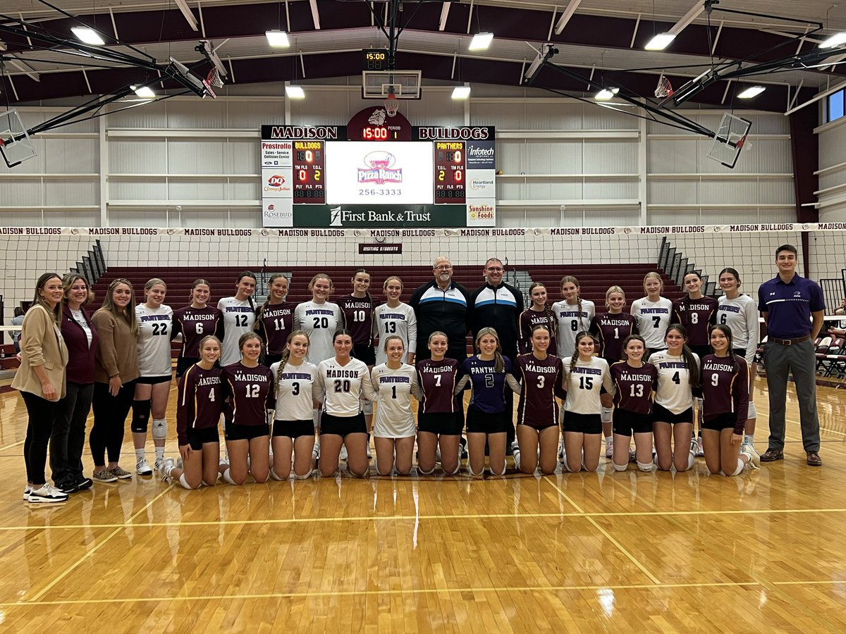 MadisonVolleyb1's tweet photo. Thank you Officials for all you do! #nationalofficialappreciationweek @DigitalZSD @605_sports @kjamradio @GoBulldogs_MHS @daily_leader  @club_dv @DVHSActivities https://t.co/VvFpzoULQF