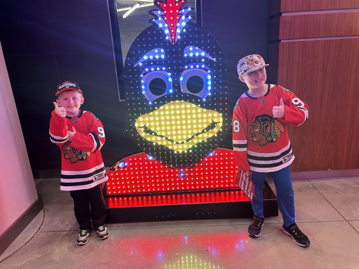 sdonovan08's tweet photo. @NHLBlackhawks LET’S GOOOOO (and Fleury, we love you! But we love you more in RED❤️) #blackhawks #hawksvswild #bedardjerseys https://t.co/ItF7Isq9jp