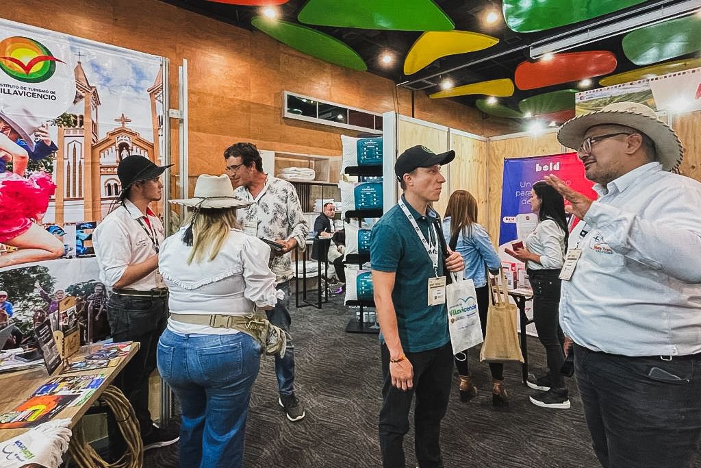 villavoturismo's tweet photo. La oferta turística de Villavicencio está presente en Colombia Travel Expo ✈️ 

Estamos felices de llegar a Medellín con todos los planes, atractivos y rutas turísticas que tenemos en nuestra ciudad 🤩 para atraer más  visitantes y que puedan decir #EnamórateDeVillavicencio 💙 https://t.co/gIRqFB75f8