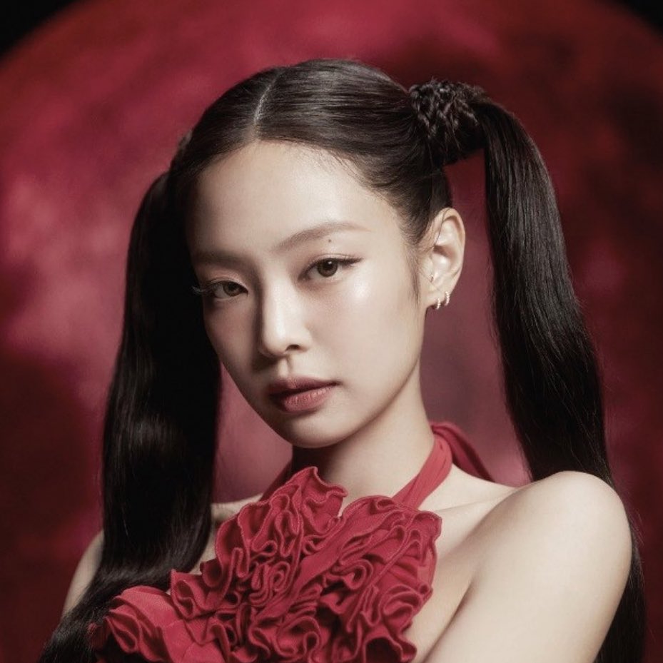 NEWSJENNlE's tweet photo. [DEBUT] #JENNIE’s ‘YOU &amp; ME’ 14:00 KST: 

#18 Genie
#22 Bugs
#14 MelOn Hot 100 
#78 MelOn 

YOU &amp; ME (Coachella Version) 

#65 MelOn Hot100 
#90 Bugs
#227 Genie https://t.co/XJDpSzeoN7