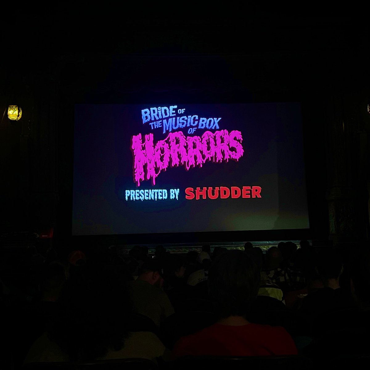 Seeing Near Dark for the first time in like 20 years on a HEAVILY used 35mm print was pretty goddamn neat 👌🏻