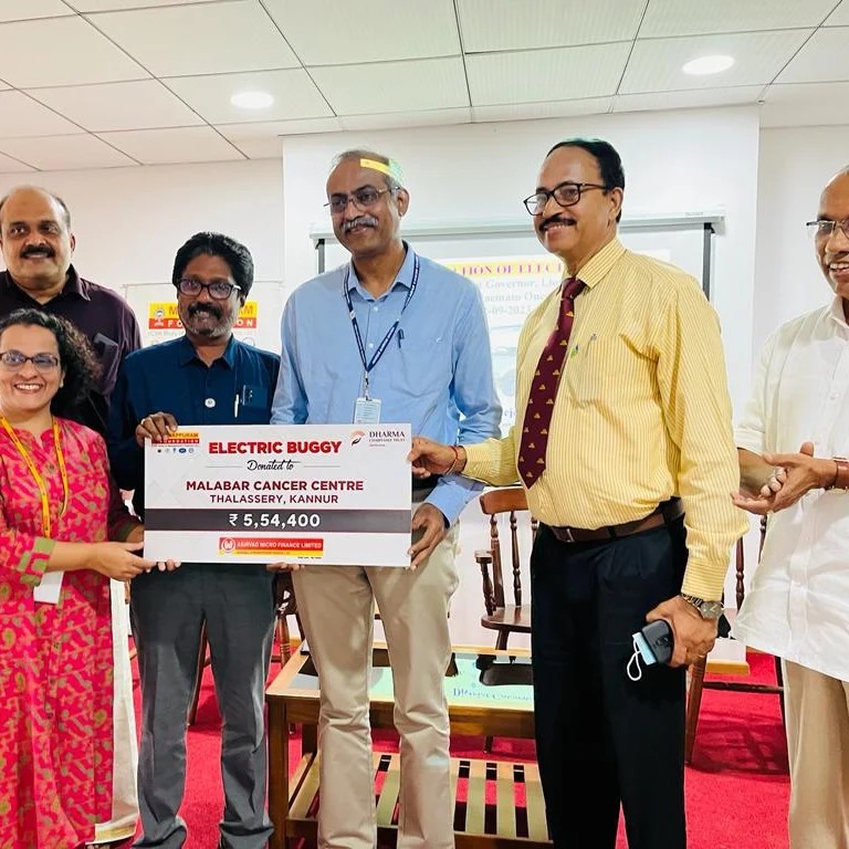 theMAFDN's tweet photo. Manappuram Foundation in collaboration with Dharma Charitable trust Donated an Electric Buggy to pediatric hemato oncology department of Malabar Cancer Centre Thalassery and the program was flagged off by Mr T A Rejeesh CA, 318 E DG. https://t.co/QUGHJGh88B