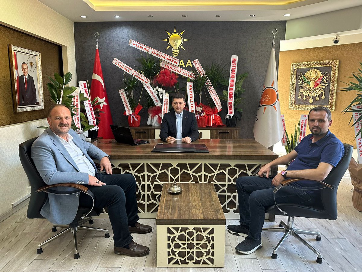 ak_erbaa's tweet photo. Taşova Ak Parti İlçe Başkanı Sn. Tekin SOBACI bey hayrlı olsun ziyaretlerinde bulundular. Kendilerine nazik ziyaretleri için teşekkür ederiz. https://t.co/0vok0J2MJJ