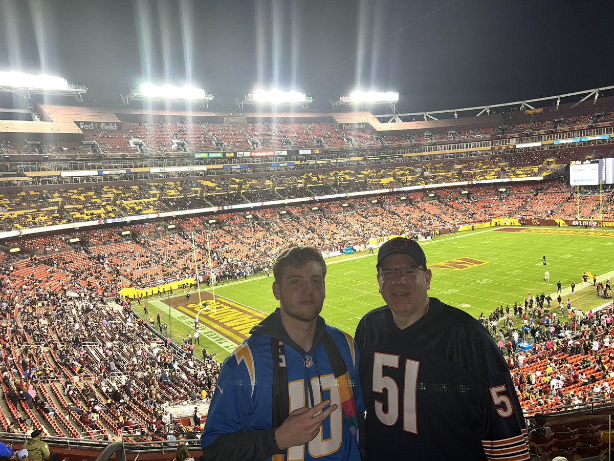 dabayrz's tweet photo. @BillTZimmerman Was at the game.. unbelievable.. glad to get a win!! 🐻⬇️ ironically I wore my Butkus jersey I haven’t worn in years .. so Glad I did!! #RIP51 https://t.co/pUFnxDUkwB