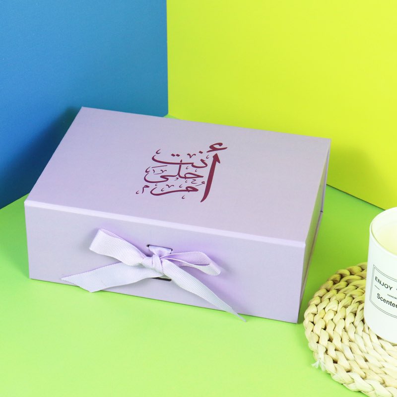 dgcrownwin's tweet image. Very beautiful gift box with satin inserts!!!#giftbox #paperbox #boxfactory