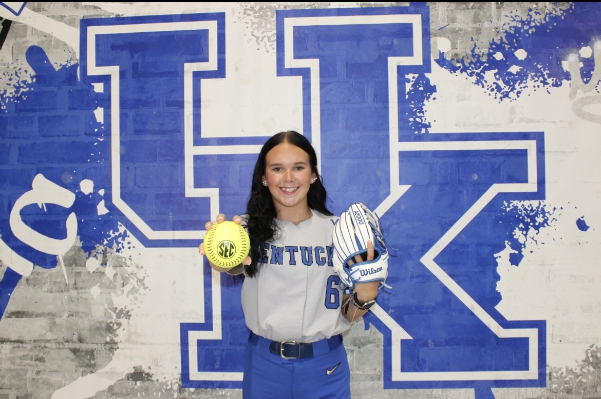 HaileyNutter77's tweet photo. GO WILDCATS!!!!!💙💙💙💙@dale_serie @bombercoach @catosterman @rshawn7520 @bh_softball @BH_Athletics @TopPreps @HoustonChronHS @UKCoachLawson @UKCoachHimes @BrittCerv14 @gbaalman25 https://t.co/lFuKFJ3zvD