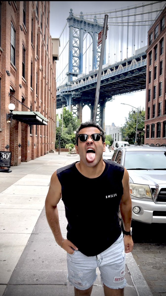 AndersonAvila's tweet photo. Vamos de #TBT 

#novaiorque #newyork #nyc #ny #newyorkcity #usa #manhattan #novayork #viagem #eua #o #estadosunidos #travel #centralpark #fotografia #viajar #america #turismo #brooklyn #iloveny #bigapple #dicasdeviagem  #timessquare #tbt #ferias #trip #photo #photooftheday #amor https://t.co/tBwgDsqkdw