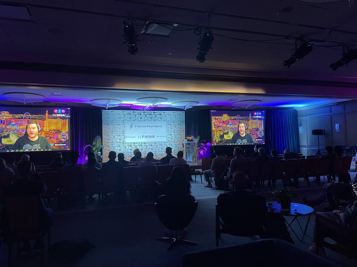 FilFoundation's tweet photo. That's a wrap on #FILVegas!
We finished out the day with @juanbenet taking questions from the community 🙏
Thank you to all the speakers, attendees, and everyone else who made these last few days so special! ❤️
Now let's celebrate and take some selfies with our selfie robot! https://t.co/q3GlWV8BgU