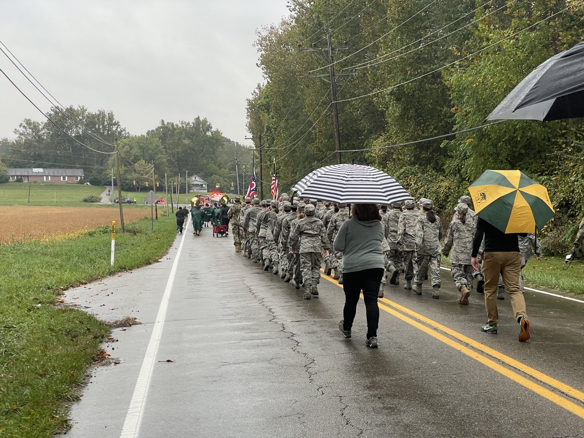 A little rain does not keep Panthers from a great HC parade. Thank you to everyone who came out tonight! ☔️💦