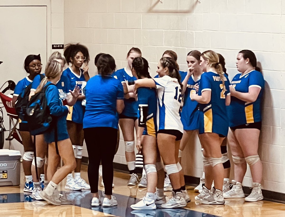 NHSPantherVB's tweet photo. Big win tonight for our Lady Panthers!! Congrats to JV and Varsity for their win over Bell tonight!!

🌟 Hailey Tharp - 17 Kills
🌟 Hanna Templeton - 34 Assists 
🌟 Cayla Phillips - 7 point service run &amp; 3 aces 

Next game is Tuesday at Williston JV @ 6:00 Varsity @ 7:00!! https://t.co/EtICUatgse