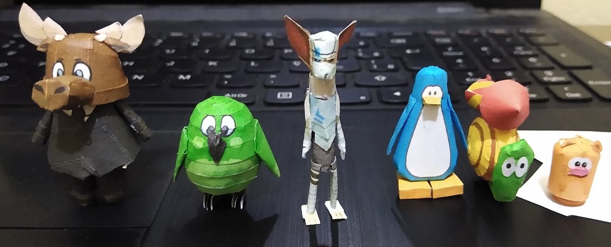 ikarian7's tweet photo. Coleção concluída, brinquedos de papel do Snailverso #clubpenguin #partyparrotworld #boxcritters #mooseinsuits #mechmice #epicsnails https://t.co/Y1fBL4x42G
