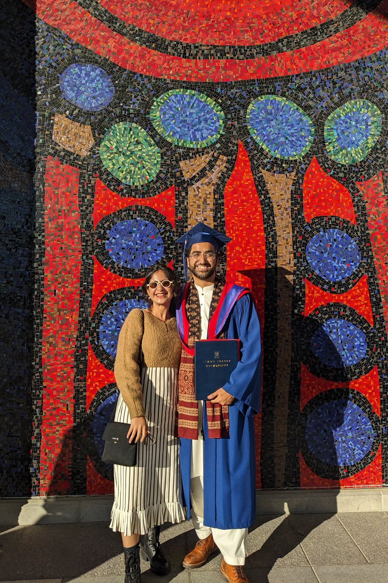 My love @rozenameh is now a Historian of colonial South Asia and if you'd like to read his brilliant thesis on the surveillance of subaltern political expression 📣📣 (basically gossip against the whites during the first world war in Sindh/Bombay 🤭) hit him up!! 🥳🥳 #mySFUgrad
