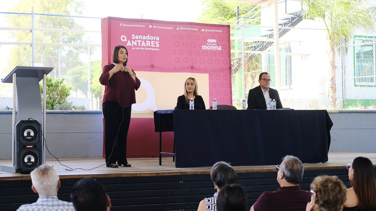 AntaresVazAla's tweet photo. Seguimos promoviendo la transformación en el estado de Guanajuato. Hoy estuvimos en un foro informativo en la ciudad de León.
#AntaresVazquez #SomosElCambio #Guanajuato #Morena #GtoVAporTransformacion #TransformandoGto #GtoSeTransforma #LeonGto #LeonSeTransforma https://t.co/nM4PXemtrt