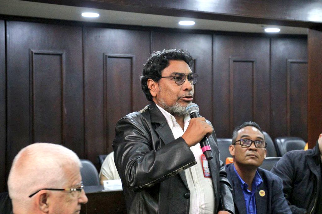 PCV_Venezuela's tweet photo. #DENUNCIA Este jueves #5Oct el diputado del Partido Comunista de Venezuela, Oscar Figuera @OscarFigueraPCV intervino en plenaria de la Asamblea Nacional para exponer las demandas de los trabajadores jubilados de PDVSA que se encuentran en huelga de hambre. 

Figuera propuso designar una comisión de la AN que se traslade al sitio y convoque a una Mesa Técnica con PDVSA.

El presidente de la AN, Jorge Rodríguez, desestimó la propuesta y desvió el caso a una subcomisión que hasta ahora no ha mostrado interés alguno en abordarlo. 
#PdvsaPagaYaALosJubilados