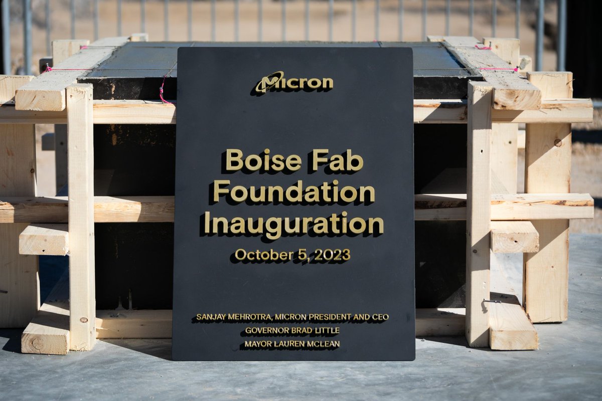 Sanjay Mehrotra tweet media