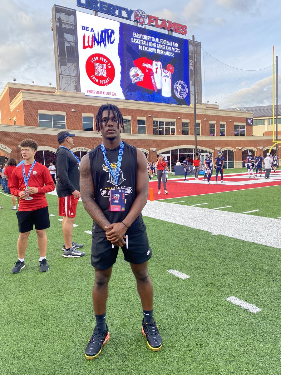 Makhi Cunningham (@cunninghammakhi) on Twitter photo Thank you <a href="/LibertyFootball/">Liberty Football</a> for having me today, had a great time!! <a href="/CoachHarold73/">Larry Harold, Jr.</a> <a href="/Tony_TDUB/">Tony Washington</a> <a href="/CoachChadwell/">Jamey Chadwell</a> <a href="/RecruitGeorgia/">Recruit Georgia</a> <a href="/247Sports/">247Sports</a> Thank you <a href="/LibertyFootball/">Liberty Football</a> for having me today, had a great time!! <a href="/CoachHarold73/">Larry Harold, Jr.</a> <a href="/Tony_TDUB/">Tony Washington</a> <a href="/CoachChadwell/">Jamey Chadwell</a> <a href="/RecruitGeorgia/">Recruit Georgia</a> <a href="/247Sports/">247Sports</a>
