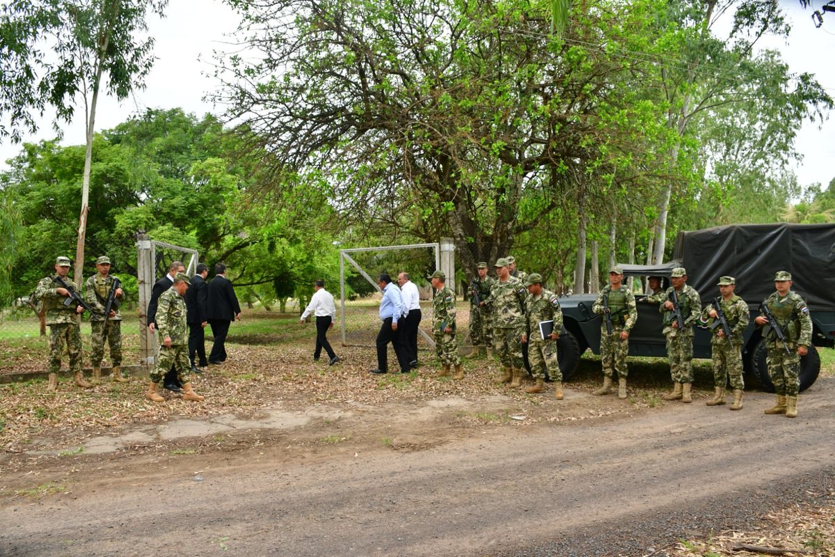 Gral Ej (R) Óscar González tweet media