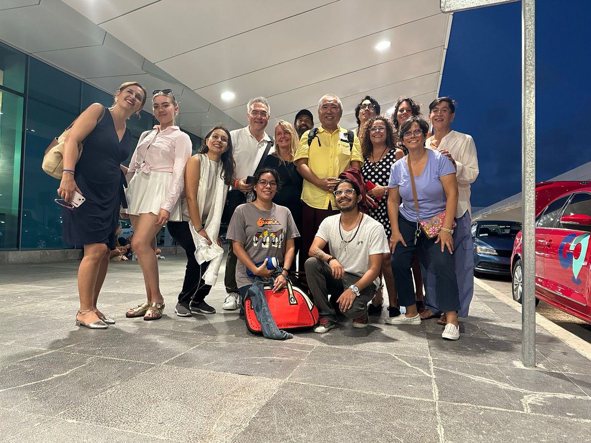 LamaTonyKaram's tweet photo. Arribo de Su Eminencia Nedo Rinpoche y Maggi Lehnert a Cancún Quintana Roo para realizar el Sala Puja (ceremonia de las Dakinis de Tierra) en preparación al inicio de la construcción del proyecto de la Stupa de la iluminación en Parque Cancún. https://t.co/DfNYBGuR10