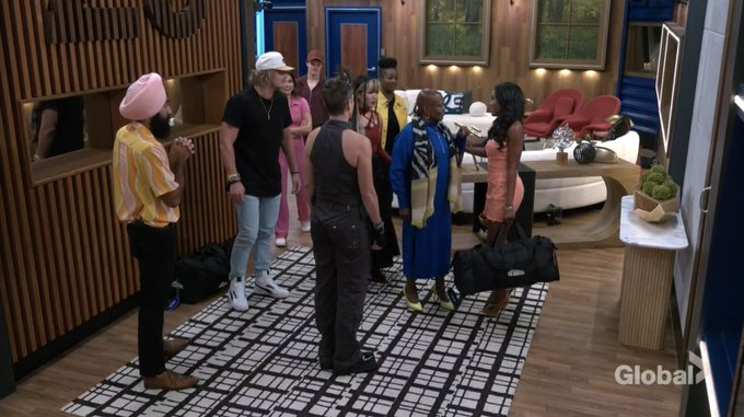 davidcu97's tweet photo. Mecole- Before I go, y'all know Cory, America and Bowie got an alliance #BB25 #Mecole