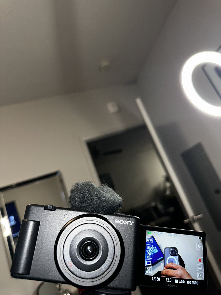 sidityboss's tweet image. I NEED SOME IDEAS FOR YT VIDEOS🧐