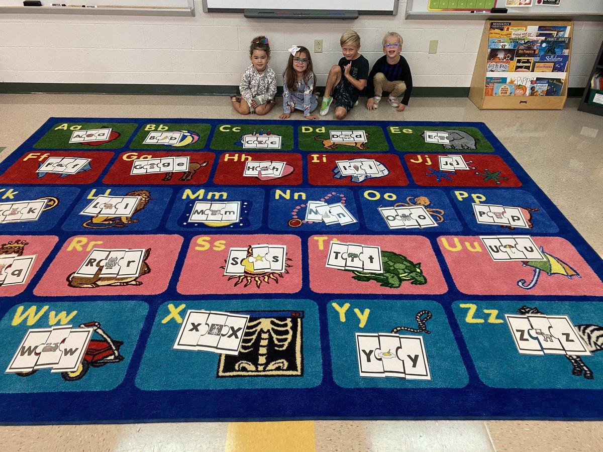 Kinder_Dogs's tweet photo. ABC boot camp celebration. We loved learning about our letters and sounds🥰 https://t.co/Glca88jbHS