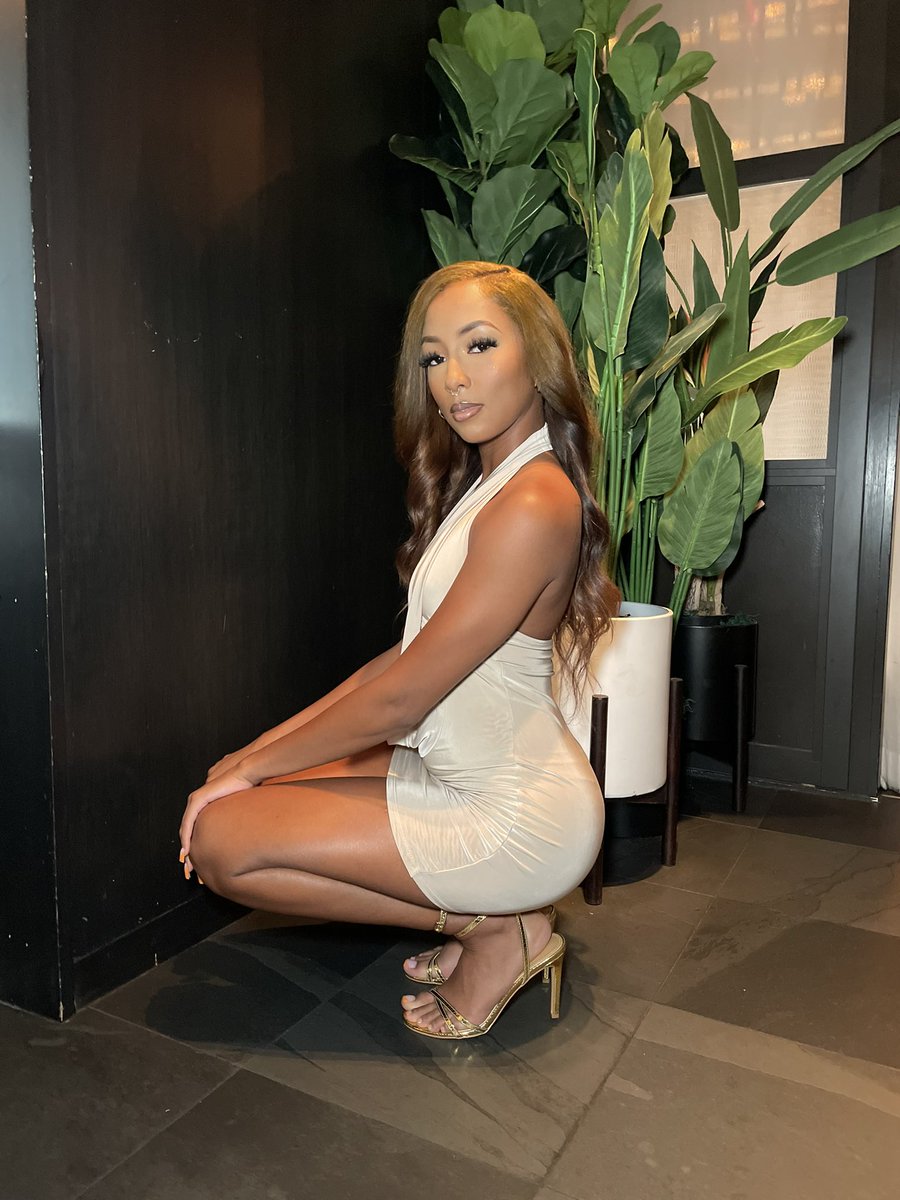 ShayyThooo's tweet photo. happy shaytober ♎️🤍 10.05 https://t.co/oPchqciqac