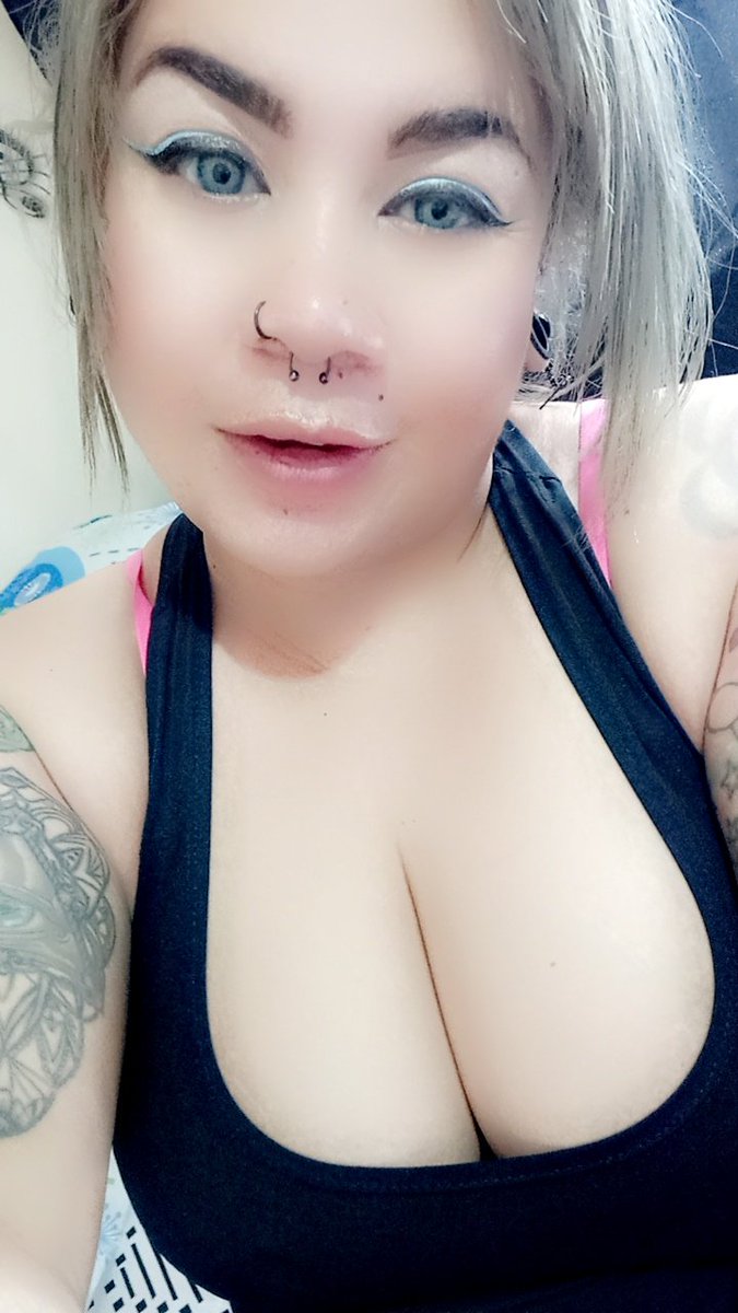 blonsexy's tweet photo. Hello bitches #cam4 https://t.co/vOD1qRk9AL