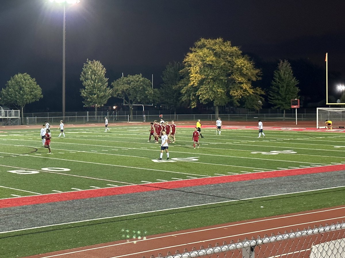 missproffittphs's tweet photo. Out supporting the PHS soccer team and our student, David! #OnePHS #mypalatine @Soccer_PHS https://t.co/ubFd41jiH6