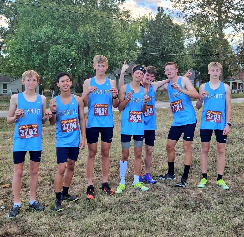 Chanute boys 🏃‍♂️ takes 1st🥇 at Independence meet tonight. #SEKsports #SEKelite