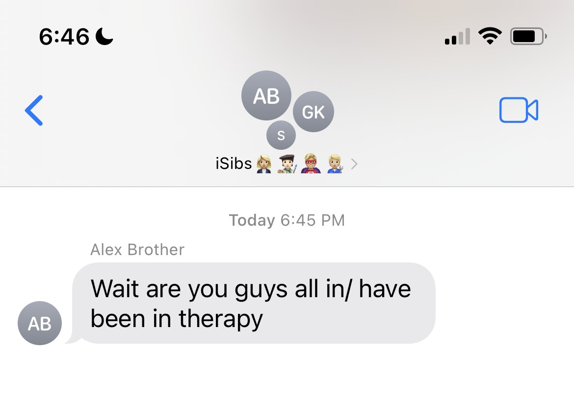audkal17's tweet photo. aww youngest sibling realizations https://t.co/Rzd5rkPFnF