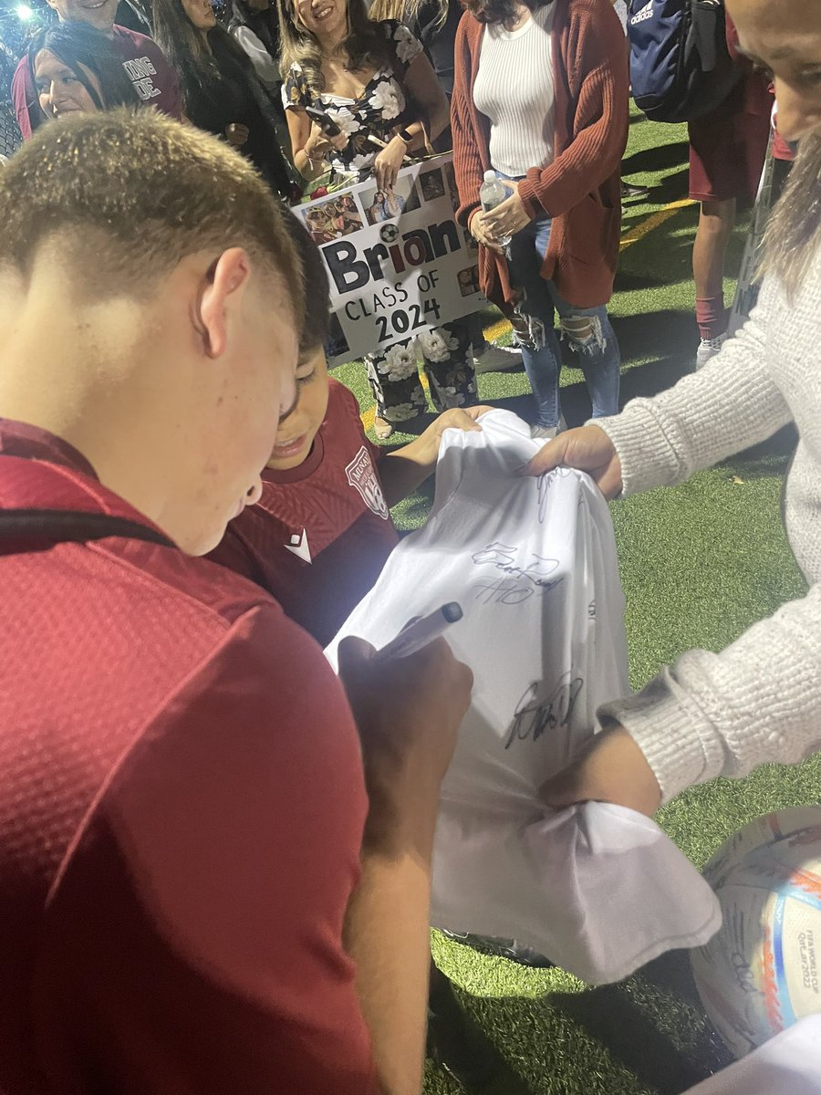 OssiningSoccer's tweet photo. This is what it’s all about! It’s all for the kids! We move onto Saturday against Fox Lane! @OssiningSchools @OSSATHLETICS @CoachCaseyOHS @MrHerrera_AD @hoopsmbd https://t.co/fISTHOut2W