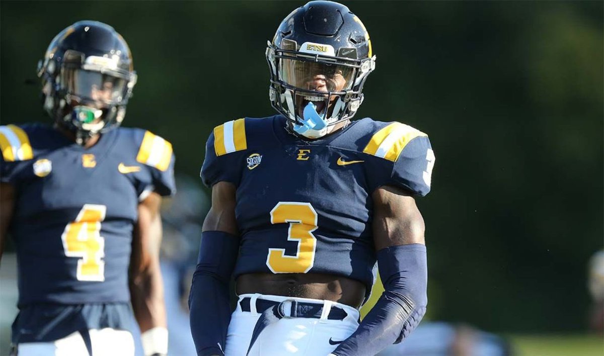 Javarius “Jav” George✝️ (@javarius_george) on Twitter photo Late Night Work…
Blessed To Receive A D1 Offer From East Tennessee…
<a href="/Dallas_Dickey13/">Dallas_Dickey</a> <a href="/NPHSRecruiting/">North Paulding Football Recruiting</a> <a href="/TEwracademy/">Terrence Edwards</a> <a href="/RustyMansell_/">Rusty Mansell</a> <a href="/MattDeBary/">Matt DeBary</a> <a href="/TomLoy247/">Tom Loy</a> <a href="/PlayBookAthlete/">PLAYBOOK ATHLETE</a> <a href="/RivalsWoody/">Woody Wommack</a> Late Night Work…
Blessed To Receive A D1 Offer From East Tennessee…
<a href="/Dallas_Dickey13/">Dallas_Dickey</a> <a href="/NPHSRecruiting/">North Paulding Football Recruiting</a> <a href="/TEwracademy/">Terrence Edwards</a> <a href="/RustyMansell_/">Rusty Mansell</a> <a href="/MattDeBary/">Matt DeBary</a> <a href="/TomLoy247/">Tom Loy</a> <a href="/PlayBookAthlete/">PLAYBOOK ATHLETE</a> <a href="/RivalsWoody/">Woody Wommack</a>