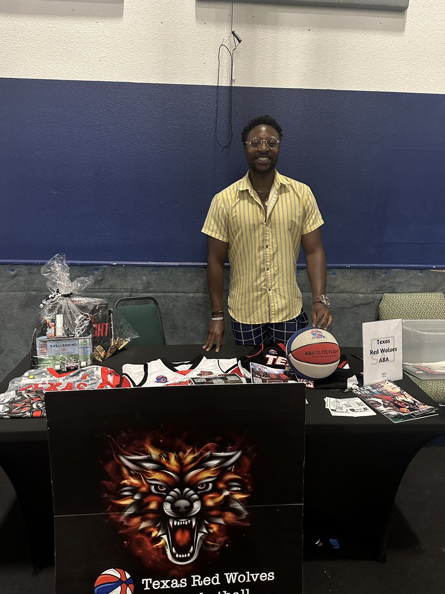 RedWolvesABA's tweet photo. Thank you Joel Engulu for representing The Texas Red Wolves @ Unite SA Network Event . 
Joel is a team player on and off the court . 💪 🙌 https://t.co/00pe9REOY3