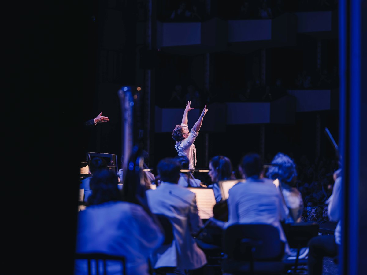 NACOrchCNA's tweet photo. Ce soir, nous lançons une série de trois concerts #PopsOCNA ! Venez profiter de ces magnifiques mélodies en concert avec les vocalistes Ted Keegan, Ben Crawford, Nick Adams et Katie Swaney : https://t.co/b1MV6KNmQz 

📸 Curtis Perry | #NACOrchCNA https://t.co/sA37j7Nsst
