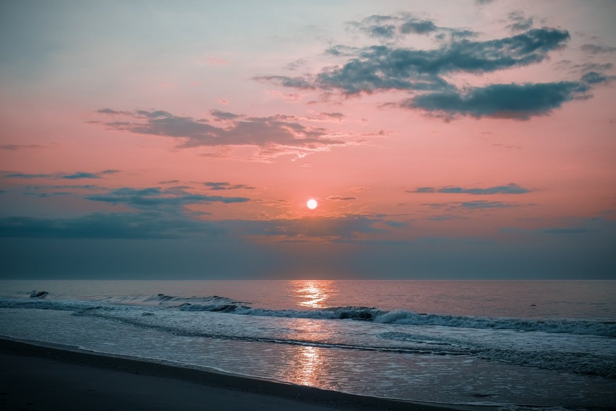 KVAvisual's tweet image. I miss summer already