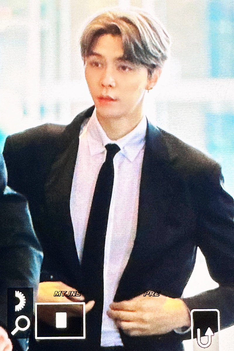 myjns_29's tweet photo. 231006

#쟈니 #johnny #서영호 
#NCT127 https://t.co/iexXoSZLJ0