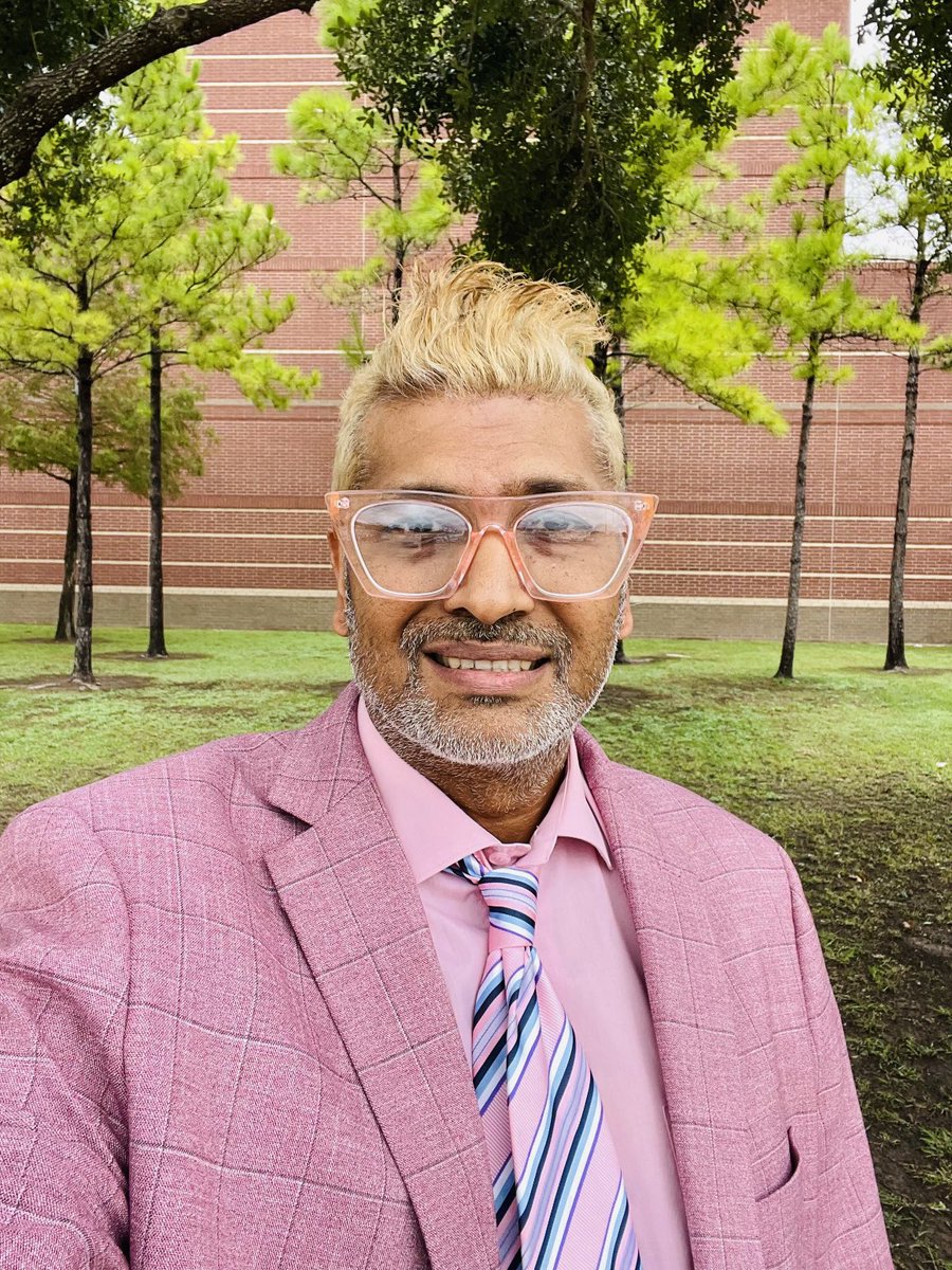 rnglobalgroup's tweet photo. Today students and staff reflected upon breast cancer awareness with Pink Day https://t.co/onZpa4O3kj