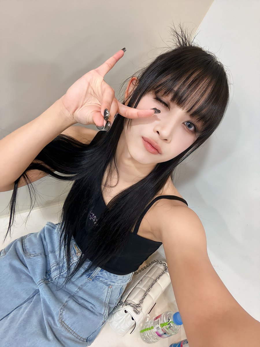 watcher_daily's tweet photo. Knowing Bros yang tayang 14 oktober gak nih, bakal rame nanti, pada excited kan? jangan sampai diganggu oleh oknum2 dgn agenda lain. Yok bs yok ✨️ 

the representation of Indonesia in KPOP industry, our beloved Anak Agung Ayu Puspa Aditya Karang "Dita" of @5ecretNumber ❤️❤️ https://t.co/cqrwH5eVns
