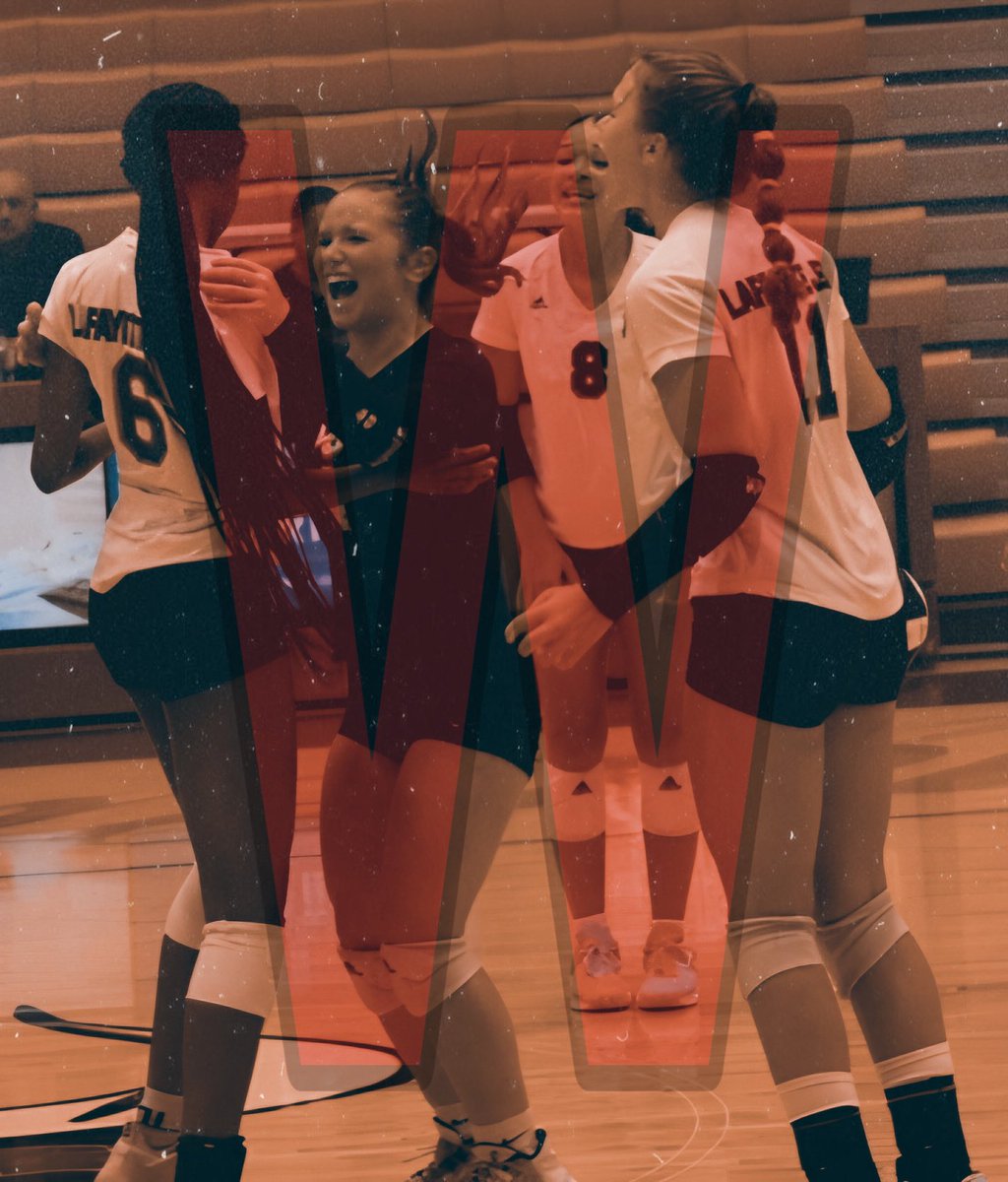 Bronchos win against Lebanon tonight 3-0 for their last home game of season!!! 

#FAMILY #SeniorNight