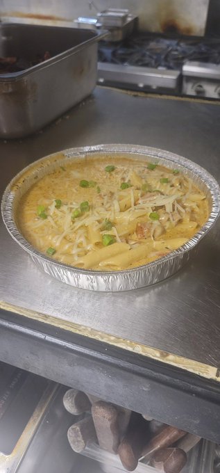 I love being able to cook food for my girlfriend(s) https://t.co/BUrj394bgo<a href="/tag/eclipse2024"class="tags"><span>#eclipse2024</span></a>